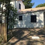 90m Near The Surf Of *