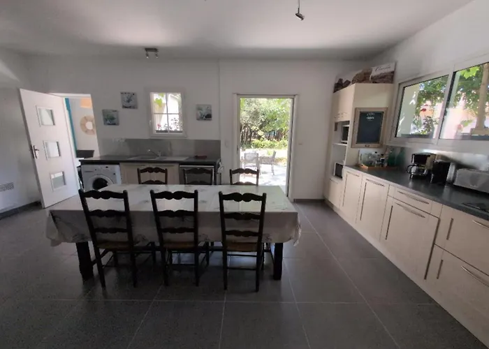 90m Near The Surf Of Tatil Evi